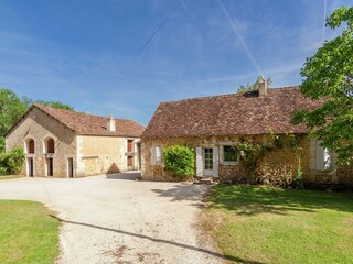Cottage Saint-Georges-de-Montclard Outdoor Recording 1