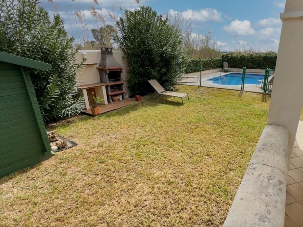 Terrasse mit Garten