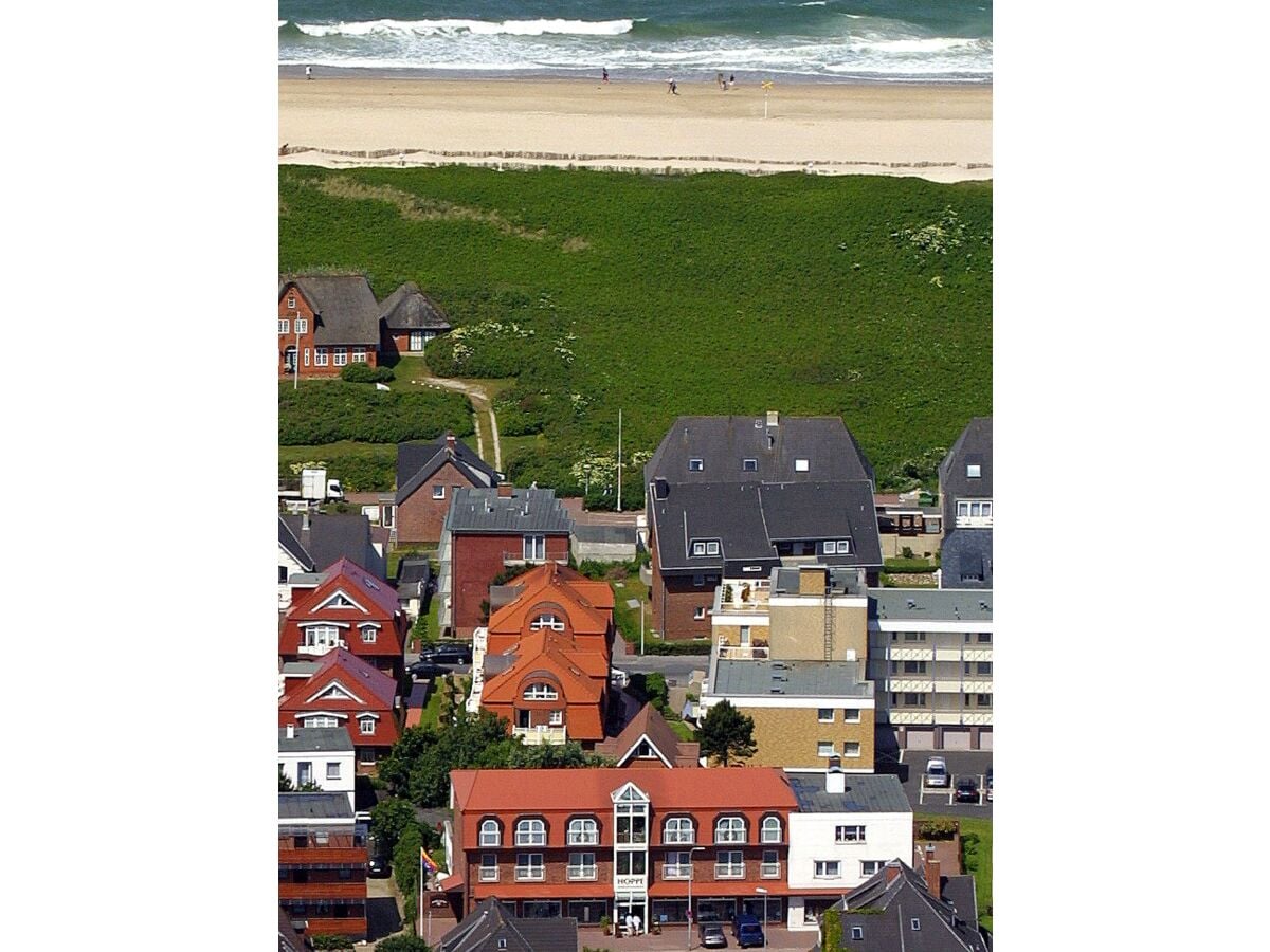 Unser Appartementhaus und der Strand