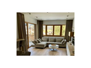 4dac05eb-c754-414a-a201-8cd0f73a2f4e