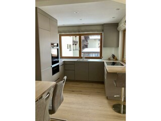 2726a656-df23-472e-8427-7e08f9e0a5f2