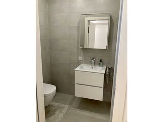 2d315fc6-68eb-4dd0-a3ff-569fc77025fa