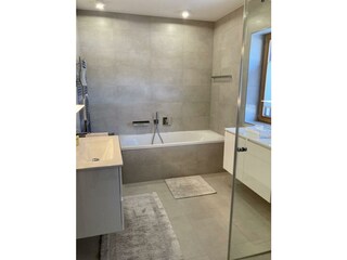 caf08203-8b30-4069-b285-0c5fca0c1616