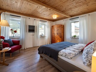 Landhaus_1896_Alleestrasse_15_Koessen_Schlafzimmer