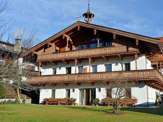 Farberhof-Koessen-Huettfeldstrasse-Fam-Steinlechne