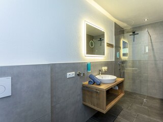 Pyramidenspitze Badezimmer