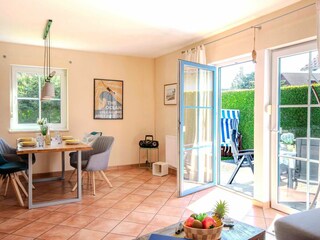 Wohn - und Essbereich