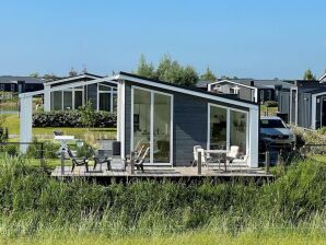 Ferienpark Luxuschalet mit überdachter Terrasse in Zeeland - Wemeldinge - image1