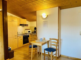 offene Küche mit Essbereich