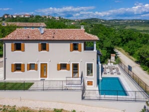 Villa Skarline encantadora con piscina al aire libre en Buje - Brtoniglá - image1