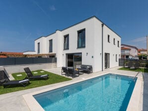 Moderne Villa Casa Valero met zwembad in Novigrad - Novigrad (Istrië) - image1