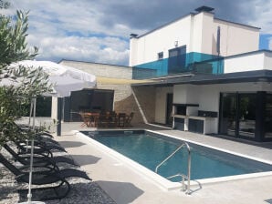 Modern villa Zara with pool in Visnjan - Buići - image1