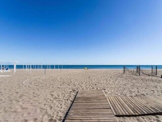 Apartment Albarella Environment 39