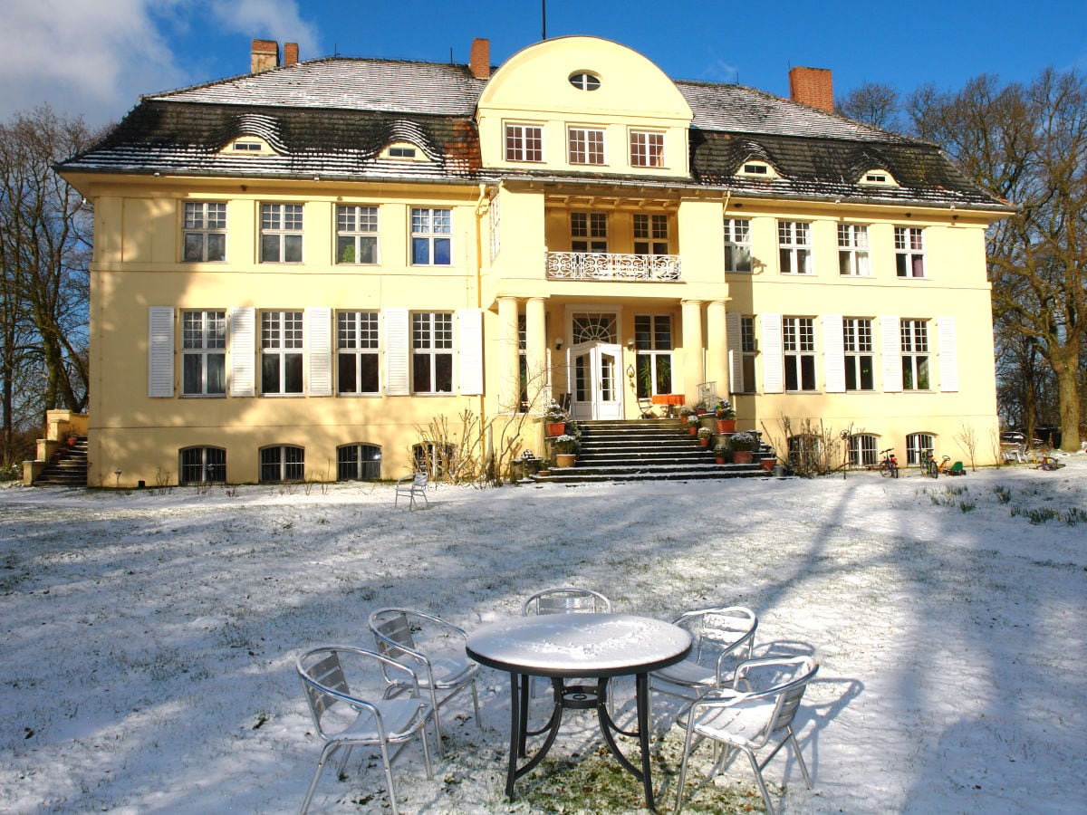 Das winterliche Herrenhaus