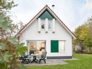 Vakantiepark Gerestyld huis met open haard, omgeven door groen - Appelscha - image1