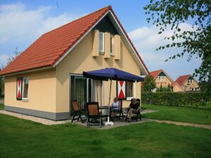 Parc de vacances Confortable maison avec micro-ondes en pleine nature - Tynaarlo - image1