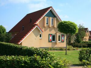 Parc de vacances Maison indépendante avec micro-ondes, entourée de nature - Tynaarlo - image1