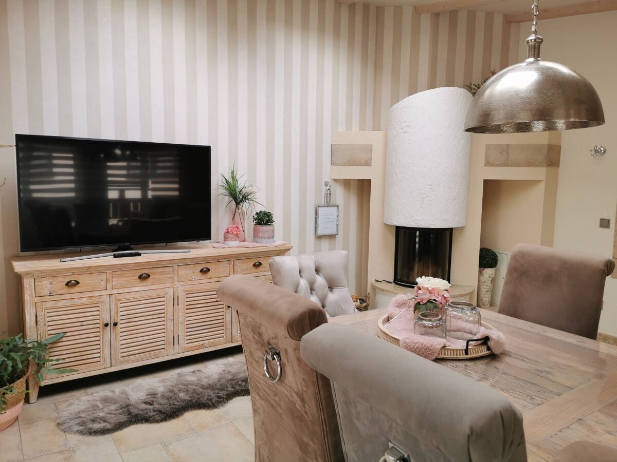140 qm Ferienwohnung Am Flohbach 2 Fam. Weisheit