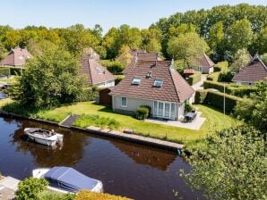 Vakantiepark Vrijstaande bungalow met twee badkamers, in de natuur - Eernewoude - image1