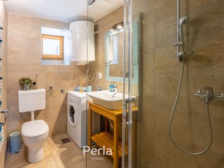 Badezimmer 2 mit Waschmaschine