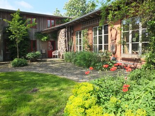 Garten vor Atelierwohnung