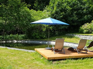 Sonnendeck am Teich