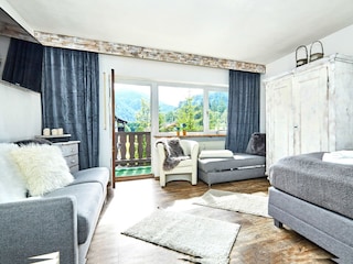 Wohnbereich mit privatem Balkon