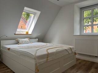Kingsize Bett 160x200