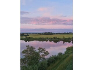 Blick aus dem Fenster auf den kleinen See