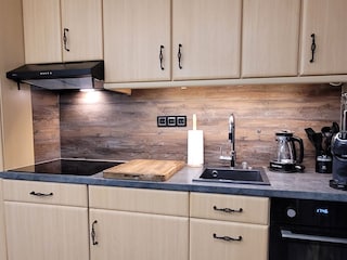 kleine Küchenzeile im EG