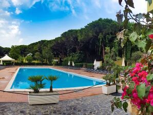 Maison de vacances Villa confortable en Sardaigne avec piscine près de la mer - Marrubiu - image1