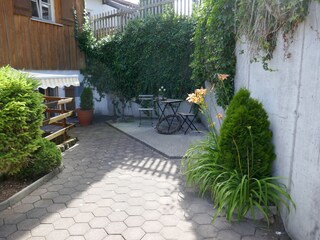 Terrasse mit Sitzmöglichkeit