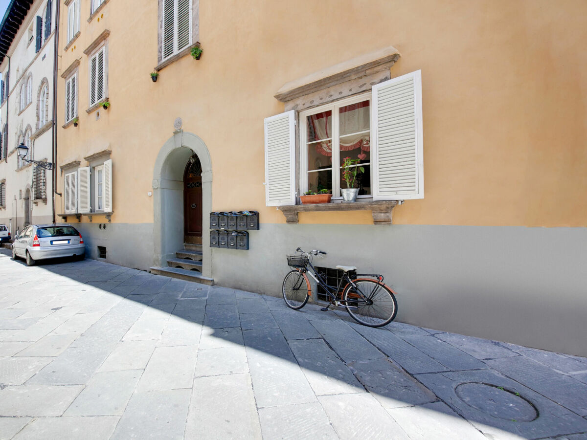 Casale Lucca Registrazione all'aperto 1