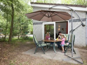 Holiday park Ground floor bungalow with microwave near the Kootwijkerzand - Kootwijk - image1