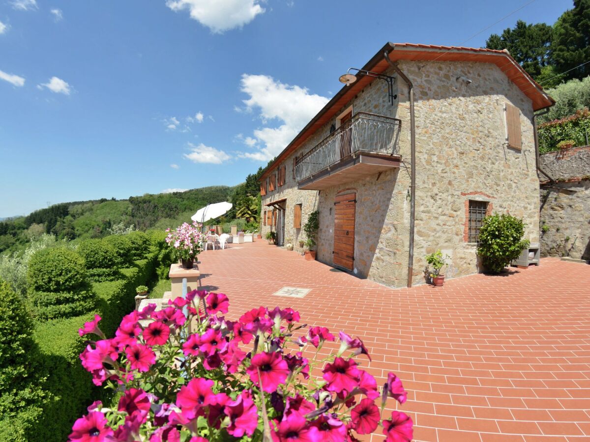 Casa de vacaciones Montecarlo Grabación al aire libre 1