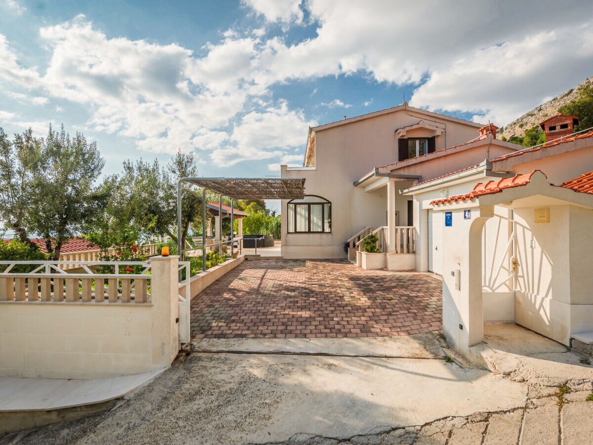 Villa Jesenice bei Dugi Rat Außenaufnahme 12