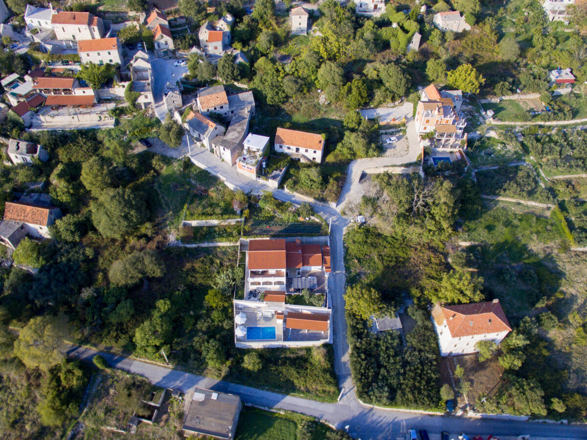 Villa Jesenice bei Dugi Rat Umgebung 35