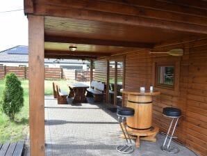 Vakantiehuis met sauna en bubbelbad aan het meer - Lubiatovo - image1