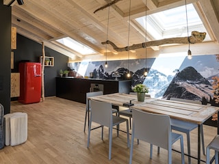 Küche und Essbereich