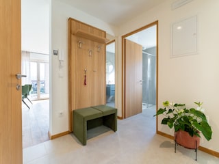 Eingangsbereich mit Garderobe
