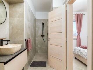 Badezimmer 4 - Erster Stock