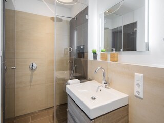 Badezimmer 2