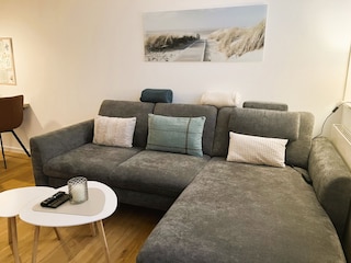 Wohn- u. Esszimmer 3