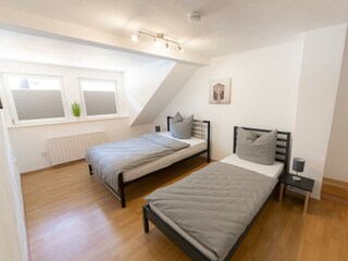Schlafzimmer 3