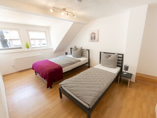Schlafzimmer 3