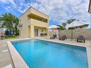 Villa Peroj Buitenaudio-opname 1