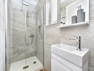 Villa Peroj Features 24