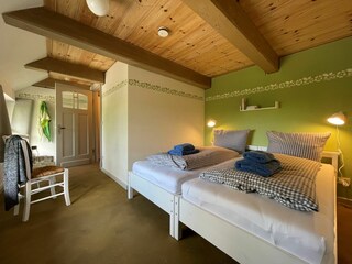 Schlafzimmer 3