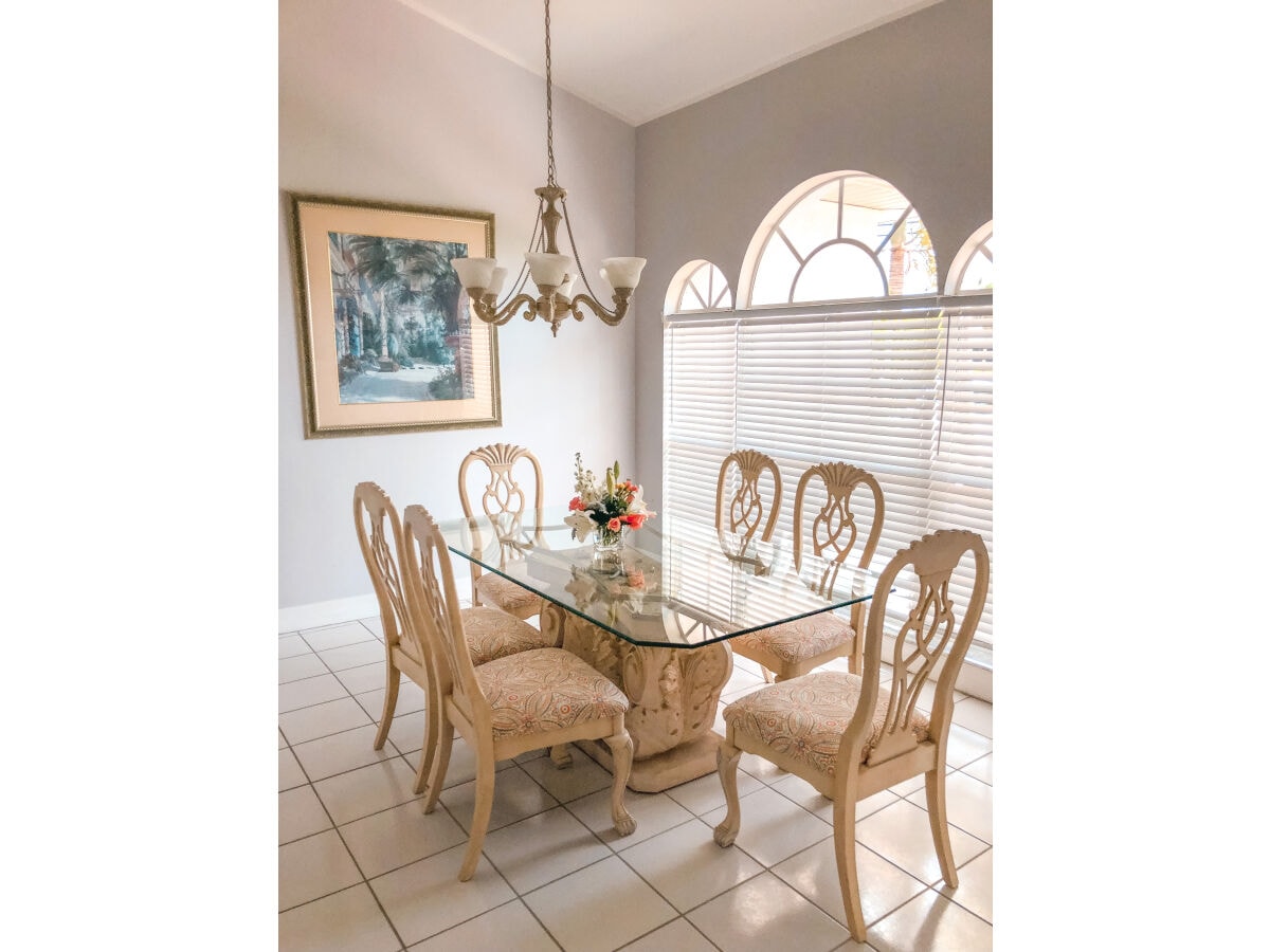 Formal dining room