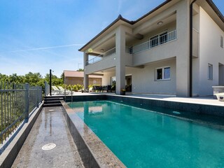 Villa Petra mit beheiztem Pool und Meerblick